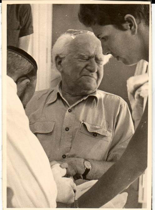 Fotos en nueva exposición muestran un lado diferente de David Ben Gurion